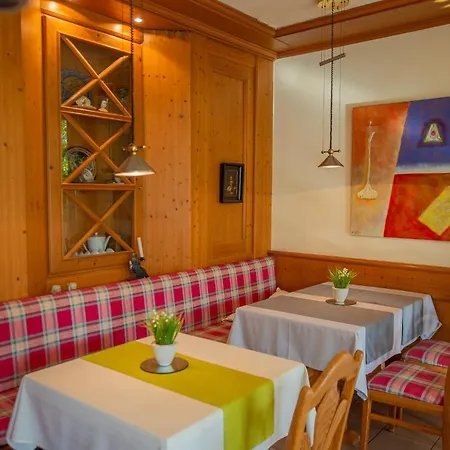 Lachnerhof Hotel 3*